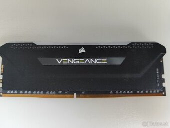 Predám 16 GB DDR4 3600mhz