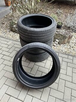 225/35 R19 Pirelli p zero