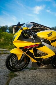 Honda CBR 929RR TOP STAV