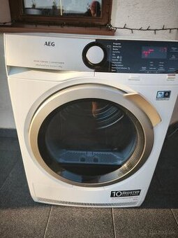 AEG 8000 series