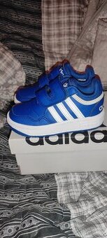 Adidas 23,5