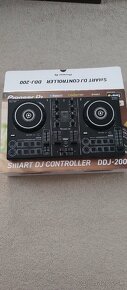 Konzola Pioneer DJ DDJ 200