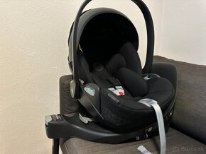 Autosedacka Cybex Cloud T a zakladna Cybex Base T