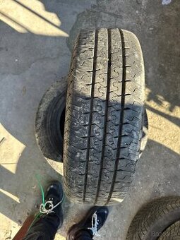 205/70r15 c