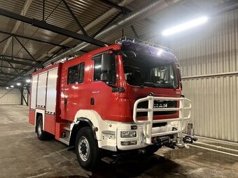 predáme hasičský MAN TGM , 4X4, 3200L VODY, model 2010