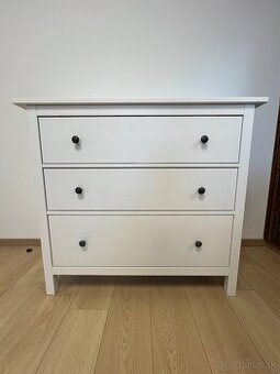 IKEA HEMNES biela komoda s 3 zásuvkami 108x96 cm