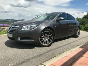 Opel Insignia 2.0 CDTI (96 kW) 2010 - 1