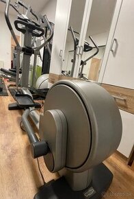 Technogym profi eliptický trenažer