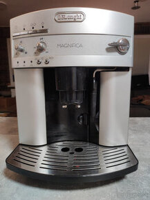 Delonghi magnifica pripadne aj s napenovacom