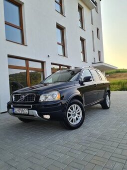 Volvo XC90 2.4 D5 7 miestne