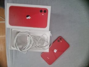 I Phone 11 red