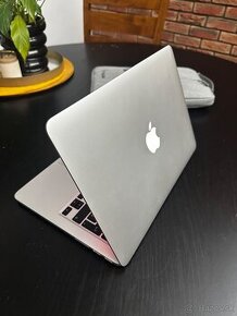 Apple Macbook Pro 13