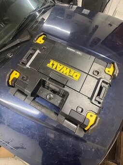 DEWALT rádio