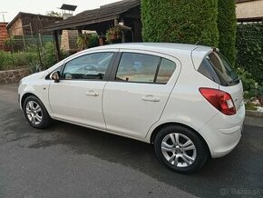 Opel Corsa 1,2 rok výroby 2014 - 1