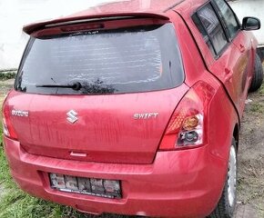 Suzuki Swift 1.5 2008 predám DVERE, MOTOR M15A, PREVODOVKA