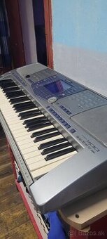 Predám yamaha psr 1100