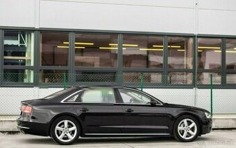 AUDI A8 LONG