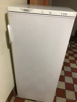 Mraznička Electrolux EU 6835 C