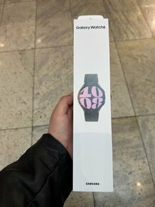 Predám Samsung Galaxy Watch 6 40mm Black Nové zabalené