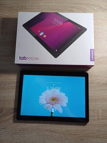 Lenovo tabM10 HD