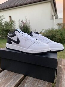 Nike Air Jordan 1 Low White Black