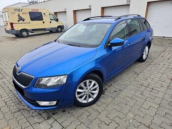 Škoda Octavia Combi 1.6 TDI DSG F1 Style Navi DVD Koža R16