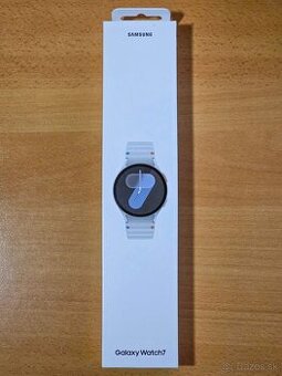 Nové Samsung Galaxy Watch 7 44mm zelené / strieborné