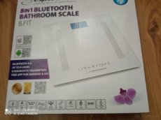 Predám úplne novú diagnostickù 8in1 bluetooth váhu - 1