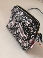 Crossbody kabelka Victoria’s Secret