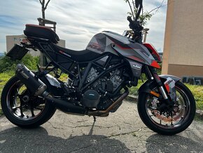 KTM 1290 Superduke R