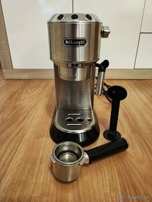 Kávovar Espresso De'Longhi DEDICA