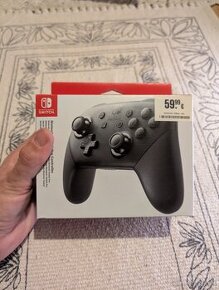 Nintendo Switch Pro Controller