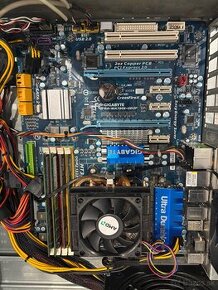 GIGABYTE GA-MA790X-UD3P