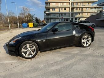 Nissan 370Z manual kúp SR