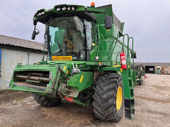 Kombajn John Deere T670i - 1