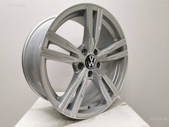 Vw Passat IT Wheels 8X19 ET47 5X112 Silber 1225