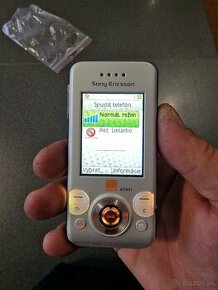 Sony  Ericsson W580i