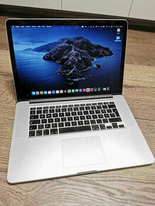 MacBook Pro 15,4 - 1