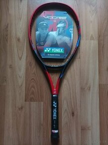 Tenisová raketa YONEX VECORE 100.