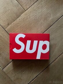 Supreme cards