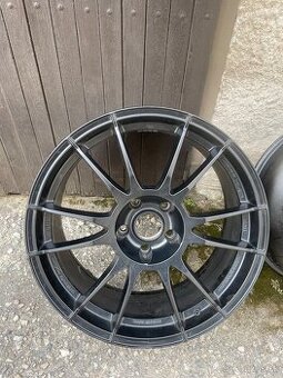 Oz racing 8,5x19 ultraleggera hlt 5x120