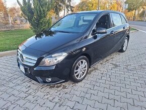 MERCEDES B 180 BENZÍN AUTOMAT FACELIFT