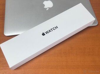 Apple Watch SE 2 40mm Starlight GPS - 1