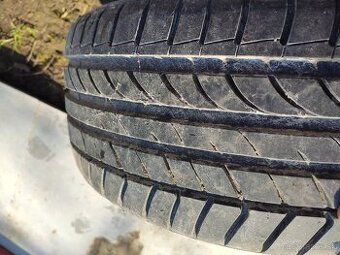 1ks 225/40 R18 letná Dunlop ako nová - 1