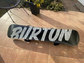 Snowboard Burton s Mission viazaním - 1