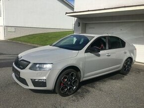 ŠKODA OCTAVIA III RS 2.0 TSI 230