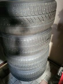 Pirelli scorpion 255/55 R18 RunFlat na diskoch LACNO