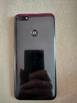 Motorola E6 play