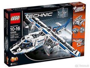 Lego Technic Cargo Plane #42025