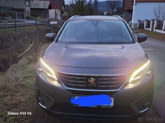 Peugeot 5008 r.2018 7 miestne 105xxxKm